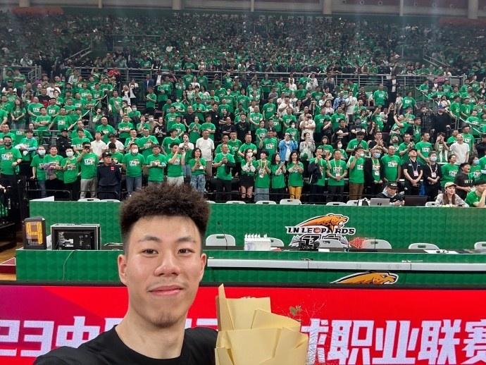女性篮球爱好者如何通过呼吸训练提升表现？_1